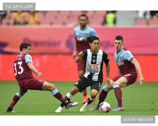 西汉姆联边路传中场均数前五，进攻宽度利用效率尚可